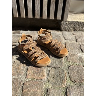 NU PIEDS MAXIMUS